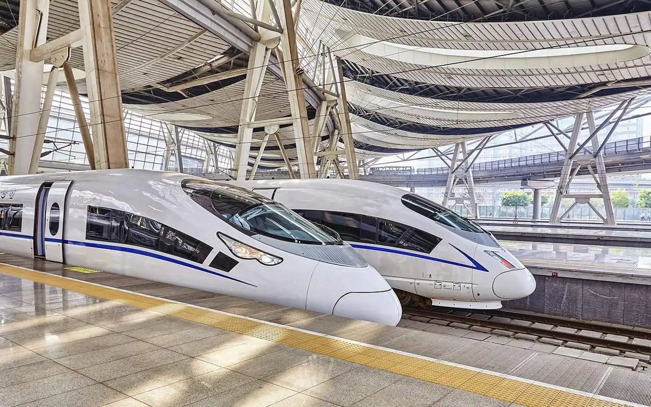 MEGA CITTÀ CINESI = MEGA TRASPORTO PUBBLICO