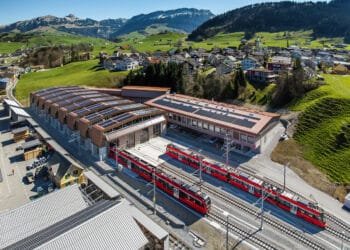 LA VIA ITALIANA PER IL TRAM-TRENO