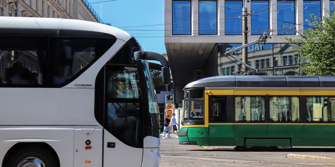 BUS ELETTRICI MEGLIO DEI TRAM? NO E CAPIAMO PERCHÉ